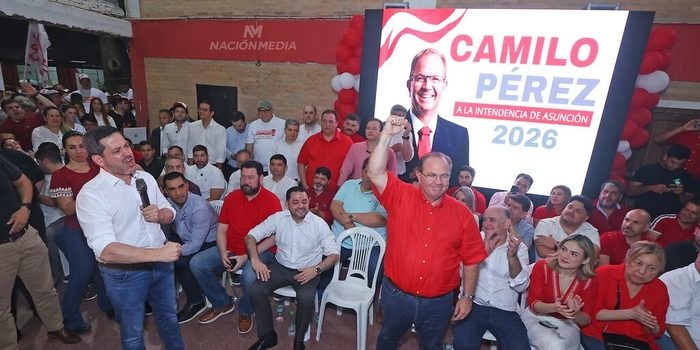 Camilo Pérez presentando propuesta Asunción Limpia para la capital paraguaya